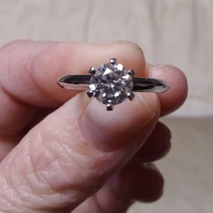 1 Carat Round Brilliant, Moissanite Excellent cut, sterling silver ring